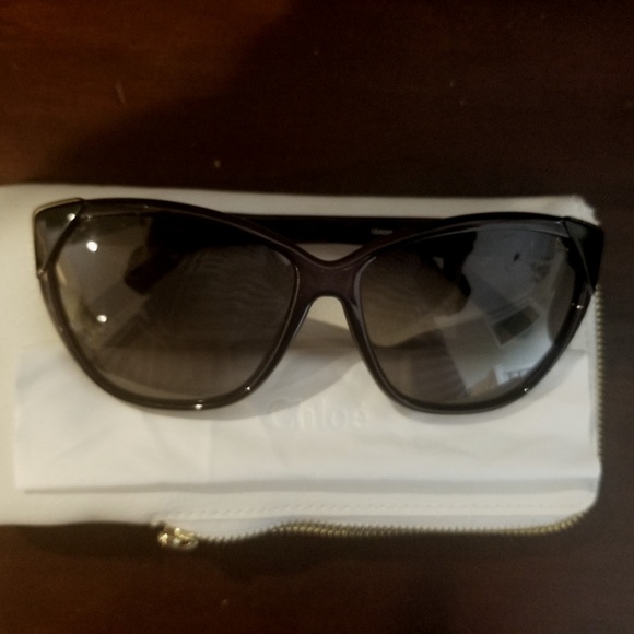 Chloé Designer Sunglasses - Picture 3 of 4